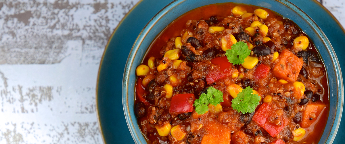 Butternut-Black-Bean-Chili-Quinoa-overhead2-1200x500