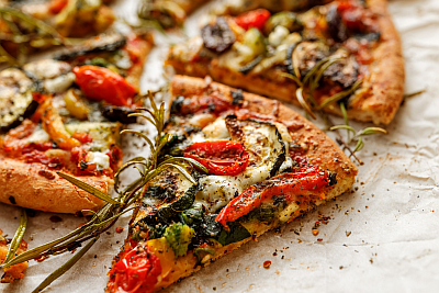 Grilled-Vegetable-Pizza-400x267